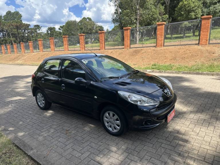 PEUGEOT - 207 - 2009/2010 - Preta - R$ 21.900,00