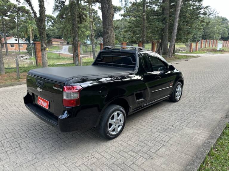 CHEVROLET - MONTANA - 2010/2011 - Preta - R$ 42.900,00