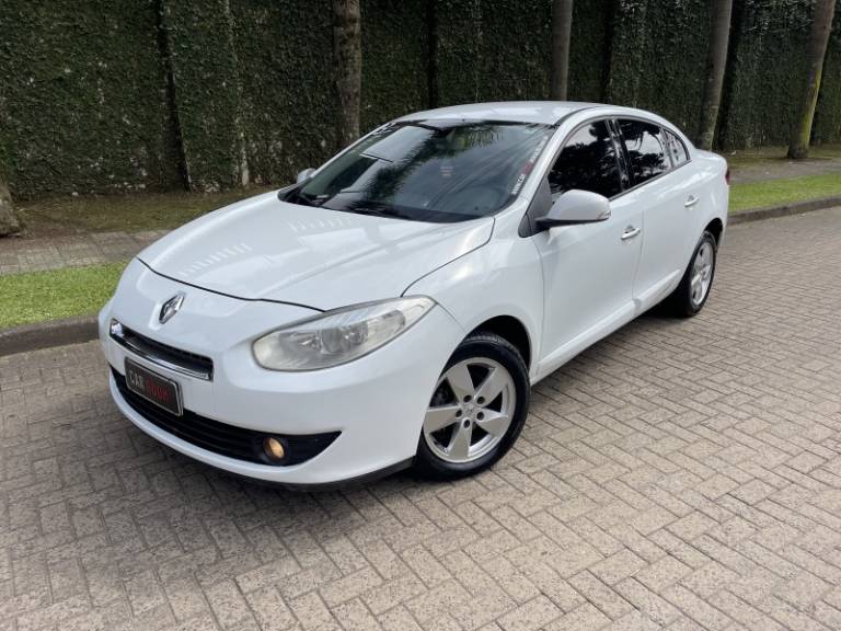 RENAULT - FLUENCE - 2012/2013 - Branca - R$ 41.900,00