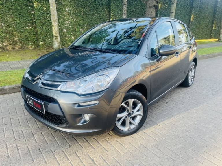 CITROËN - C3 - 2013/2014 - Cinza - R$ 42.900,00