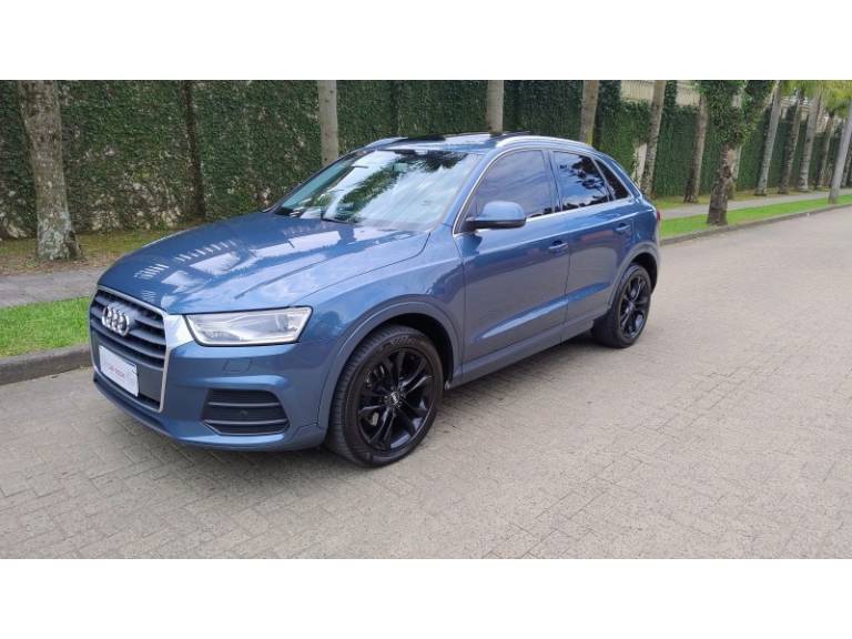 AUDI - Q3 - 2016/2016 - Azul - R$ 100.900,00