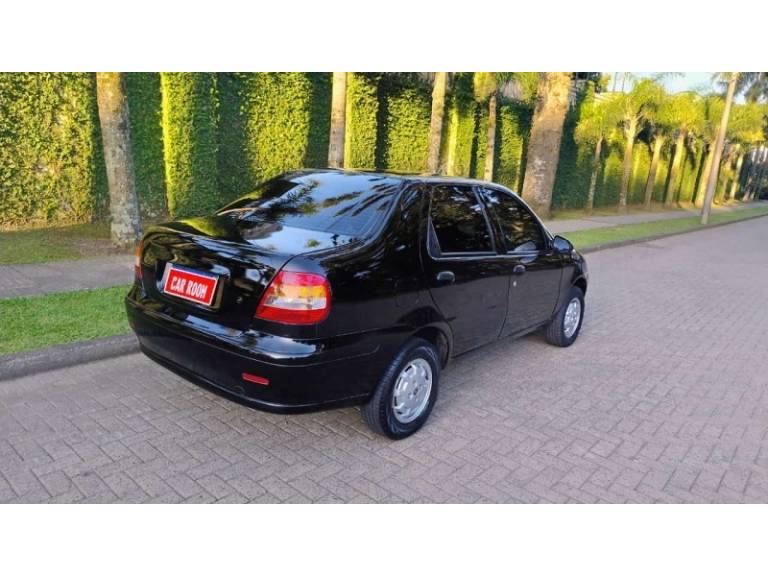 FIAT - SIENA - 2003/2004 - Preta - R$ 19.900,00