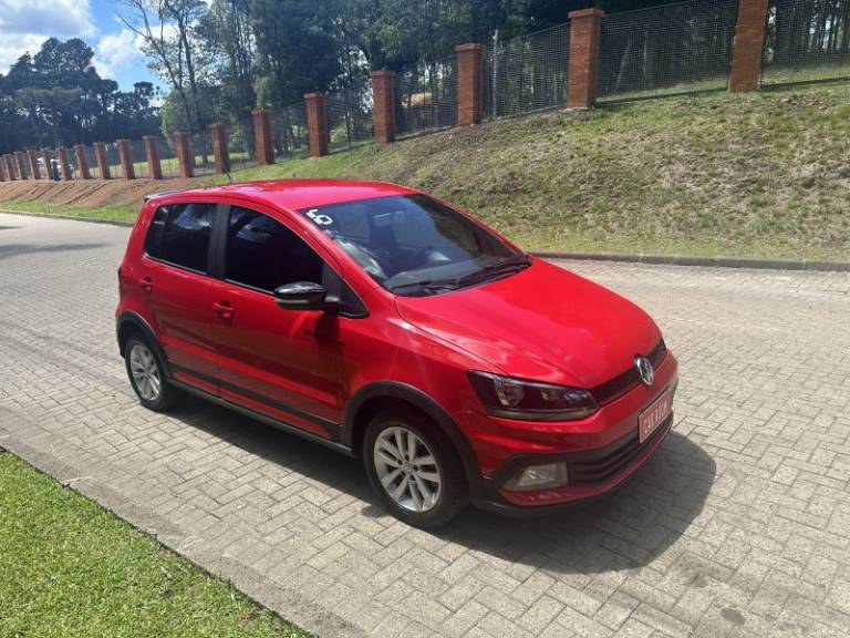 VOLKSWAGEN - FOX - 2016/2016 - Vermelha - R$ 54.900,00