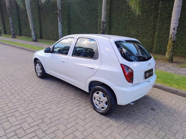 CHEVROLET - CELTA - 2014/2014 - Branca - R$ 33.900,00