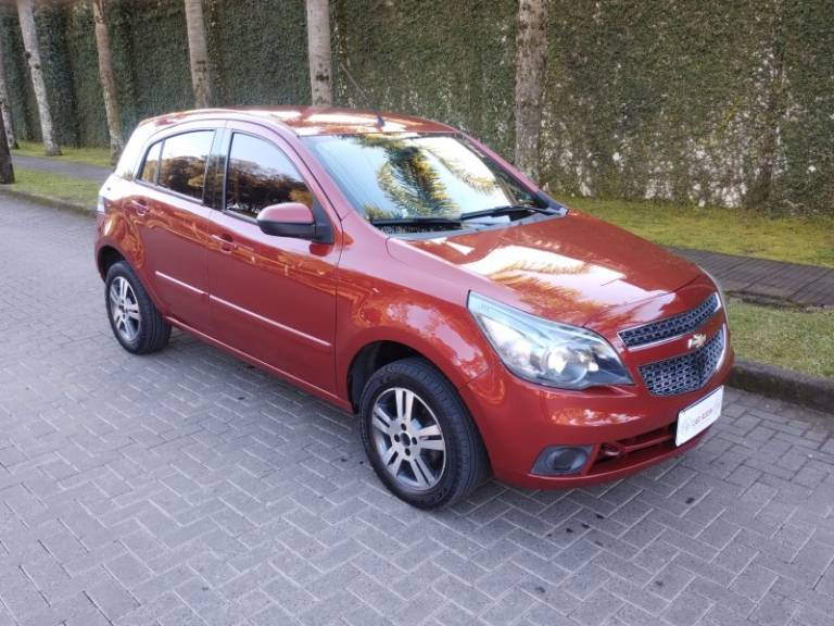 CHEVROLET - AGILE - 2013/2013 - Vermelha - R$ 34.900,00