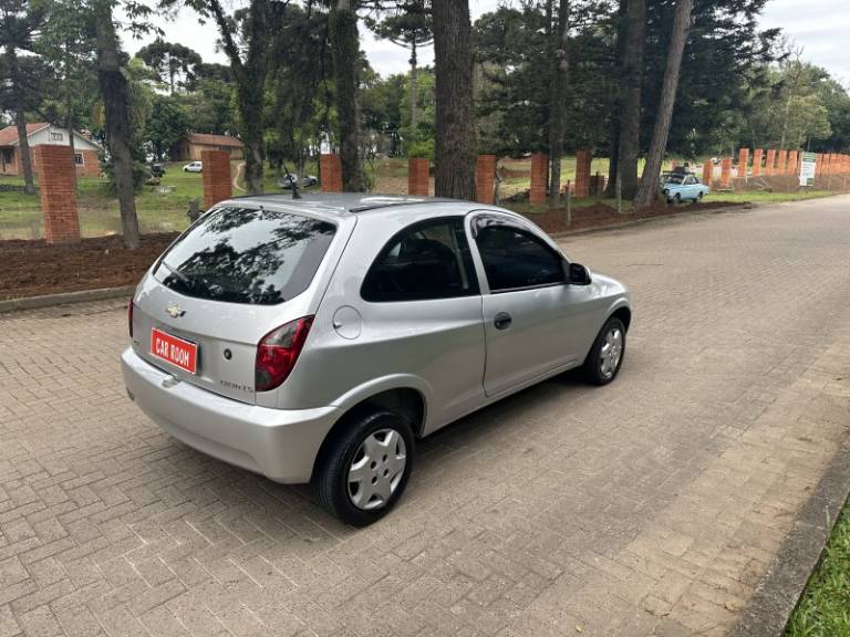 CHEVROLET - CELTA - 2012/2013 - Prata - R$ 24.900,00