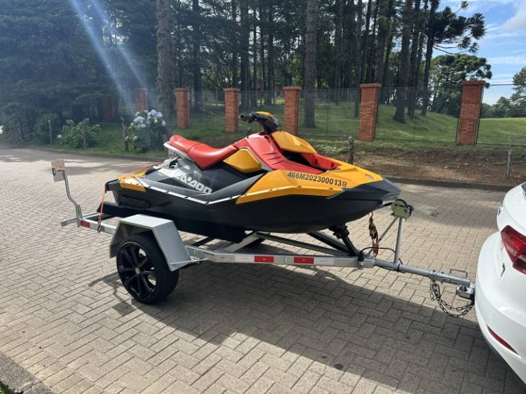 SEADOO - JET SKI - 2022/2023 - Amarela - R$ 69.900,00