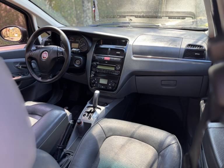 FIAT - LINEA - 2009/2009 - Cinza - R$ 28.900,00