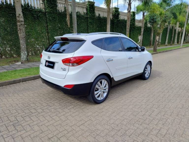 HYUNDAI - IX35 - 2013/2014 - Branca - R$ 75.900,00