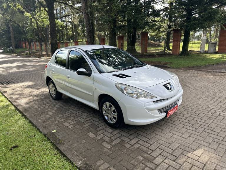 PEUGEOT - 207 - 2012/2012 - Branca - R$ 23.900,00