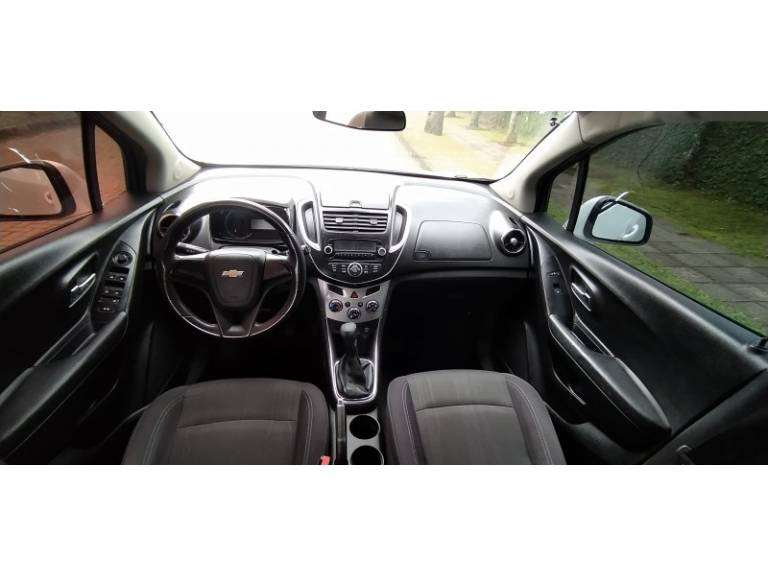 CHEVROLET - TRACKER - 2013/2014 - Branca - R$ 64.900,00