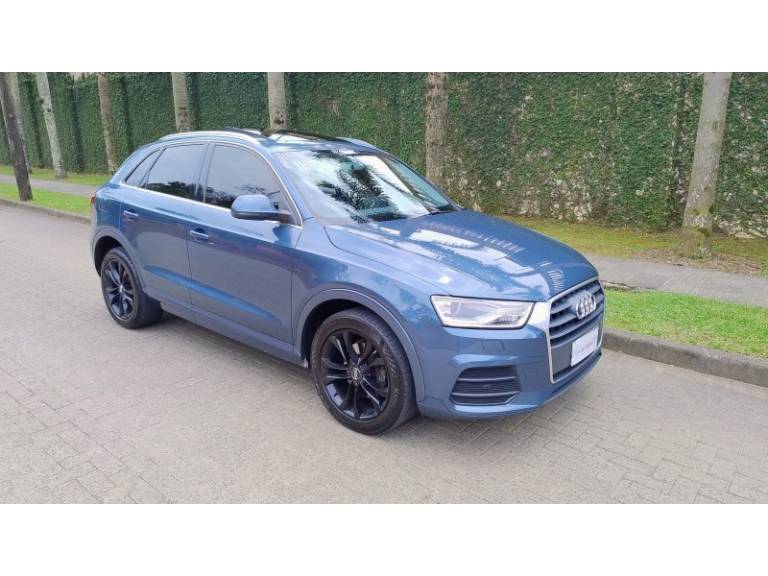 AUDI - Q3 - 2016/2016 - Azul - R$ 100.900,00