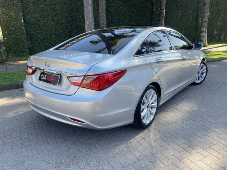 HYUNDAI - SONATA - 2010/2011 - Prata - R$ 65.900,00