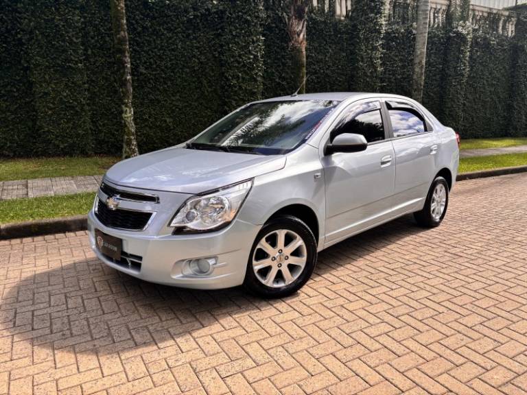 CHEVROLET - COBALT - 2012/2012 - Prata - R$ 37.900,00