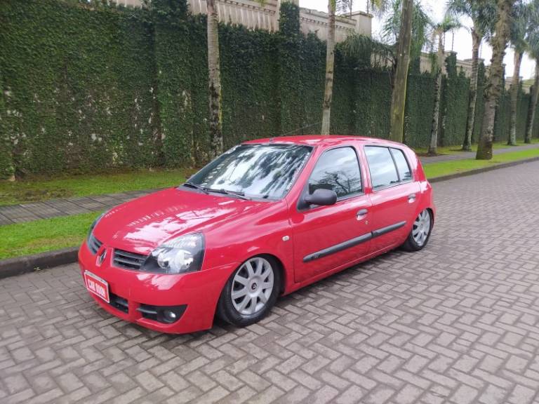 RENAULT - CLIO - 2006/2006 - Vermelha - R$ 21.900,00