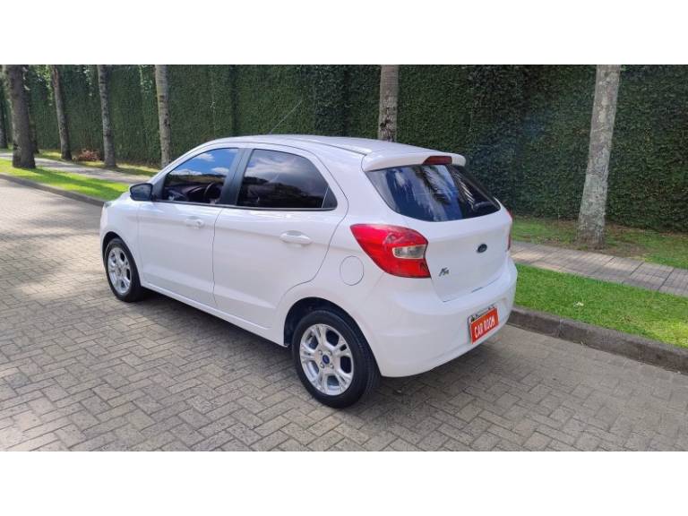 FORD - KA - 2015/2015 - Branca - R$ 44.900,00