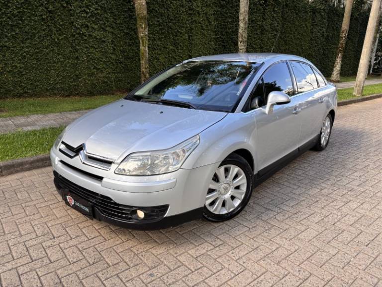 CITROËN - C4 - 2009/2010 - Prata - R$ 27.900,00