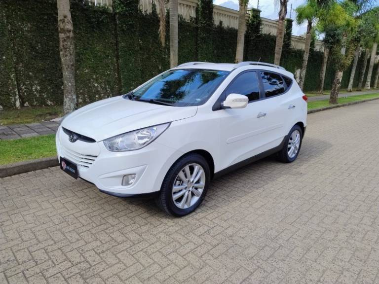 HYUNDAI - IX35 - 2013/2014 - Branca - R$ 75.900,00