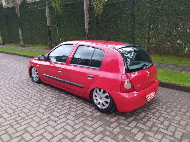 RENAULT - CLIO - 2006/2006 - Vermelha - R$ 21.900,00