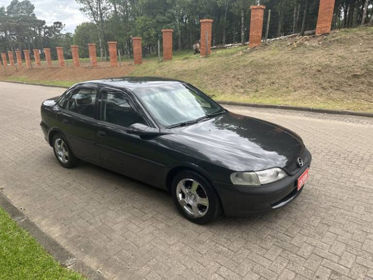 CHEVROLET - VECTRA - 1998/1998 - Cinza - R$ 17.900,00