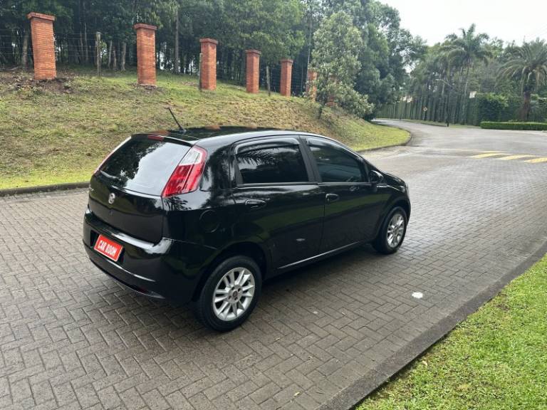 FIAT - PUNTO - 2010/2011 - Preta - R$ 34.900,00