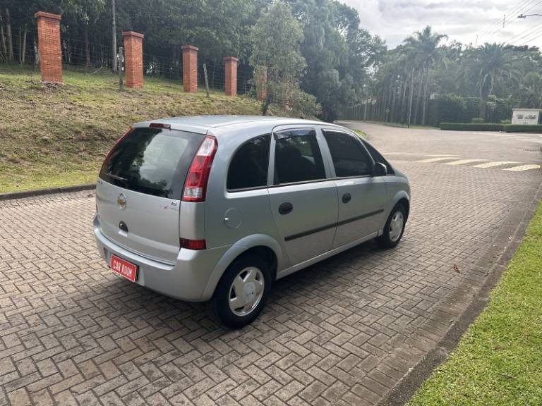 CHEVROLET - MERIVA - 2007/2008 - Prata - R$ 26.900,00