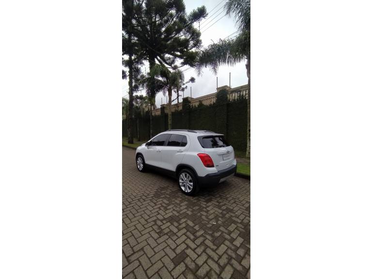 CHEVROLET - TRACKER - 2013/2014 - Branca - R$ 64.900,00