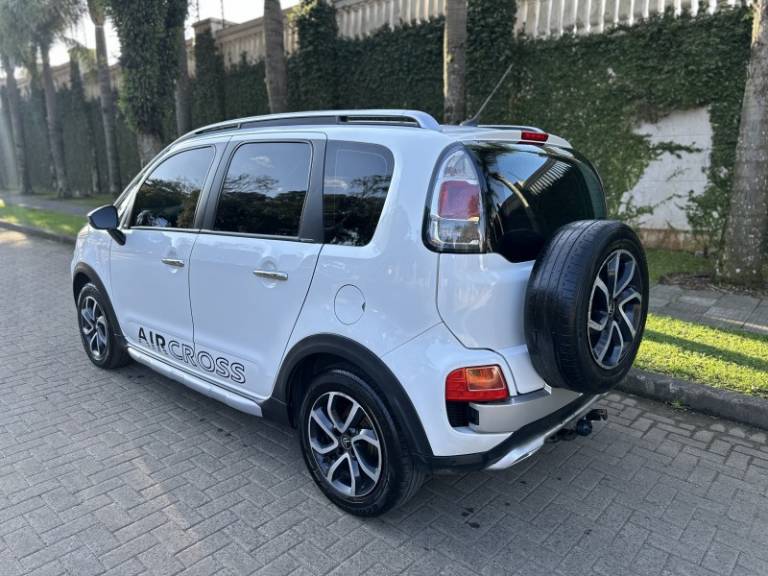 CITROËN - AIRCROSS - 2012/2013 - Branca - R$ 39.900,00