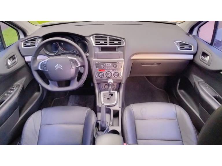 CITROËN - C4 LOUNGE - 2013/2014 - Branca - R$ 49.900,00