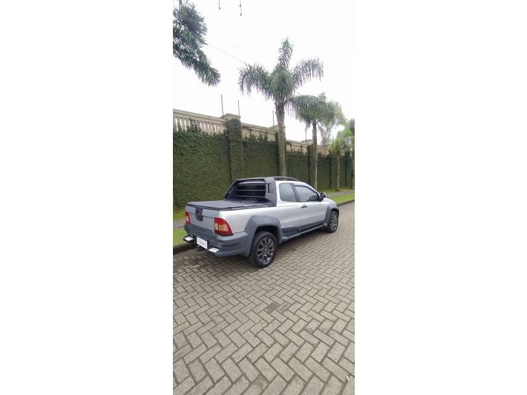 FIAT - STRADA - 2011/2012 - Cinza - R$ 50.900,00