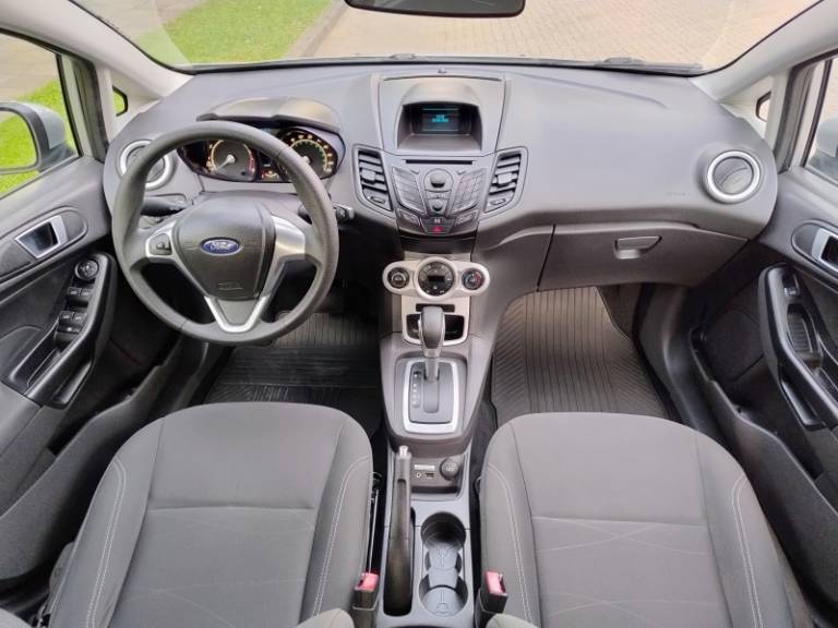 FORD - FIESTA - 2014/2014 - Prata - R$ 44.900,00