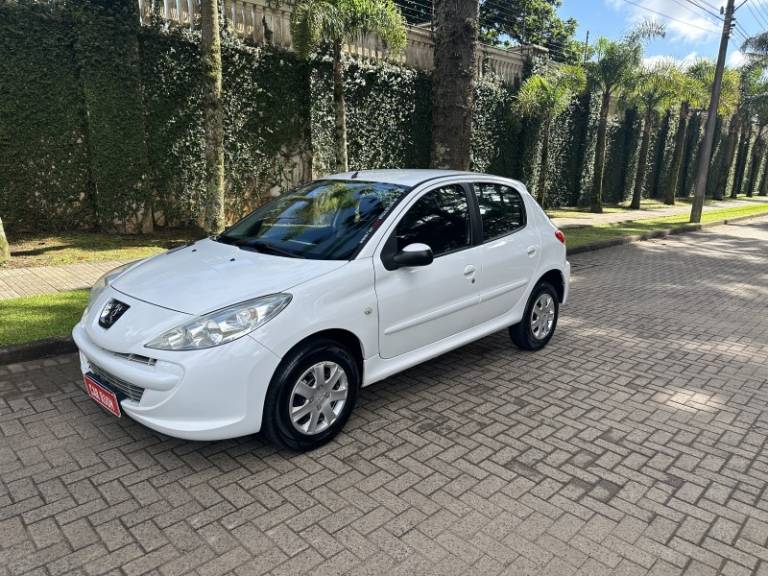 PEUGEOT - 207 - 2012/2012 - Branca - R$ 23.900,00