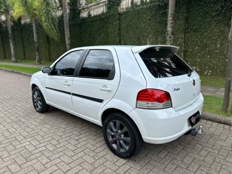 FIAT - PALIO - 2010/2010 - Branca - R$ 28.900,00