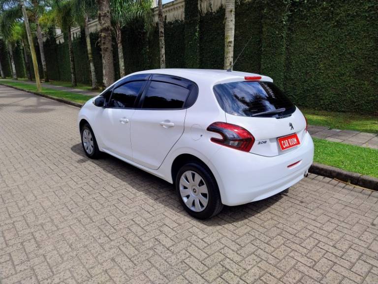 PEUGEOT - 208 - 2016/2017 - Branca - R$ 43.900,00