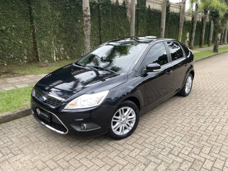 FORD - FOCUS - 2009/2009 - Preta - R$ 47.900,00