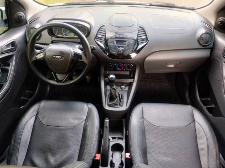 FORD - KA + - 2016/2017 - Branca - R$ 45.900,00